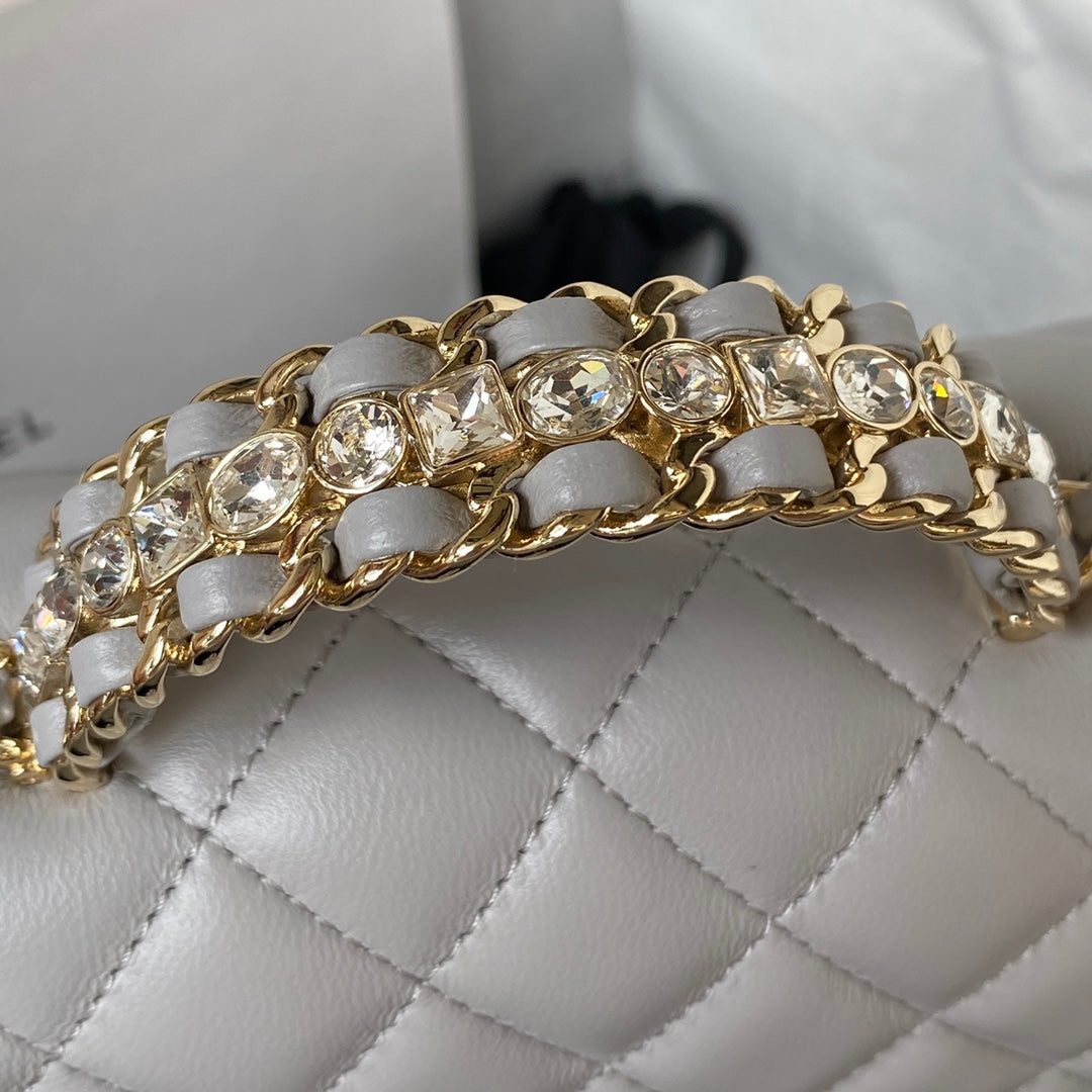 Diamond Top Handle Flap Bag 21 cm