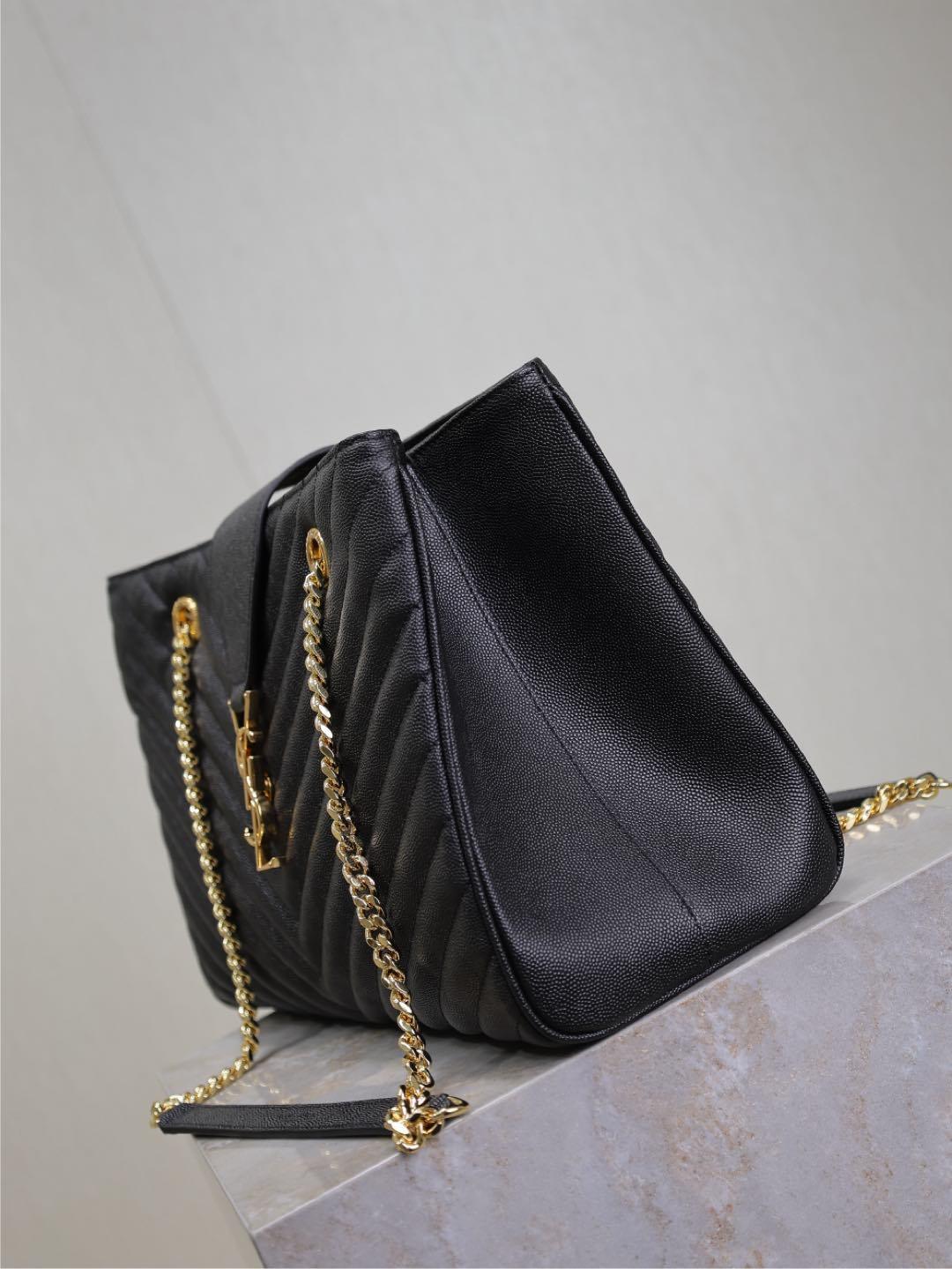 Grain Leather Chain Shoulder Bag