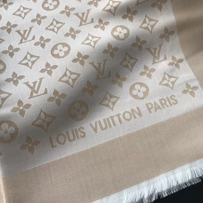 Monogram Shawl 140 x 140 cm