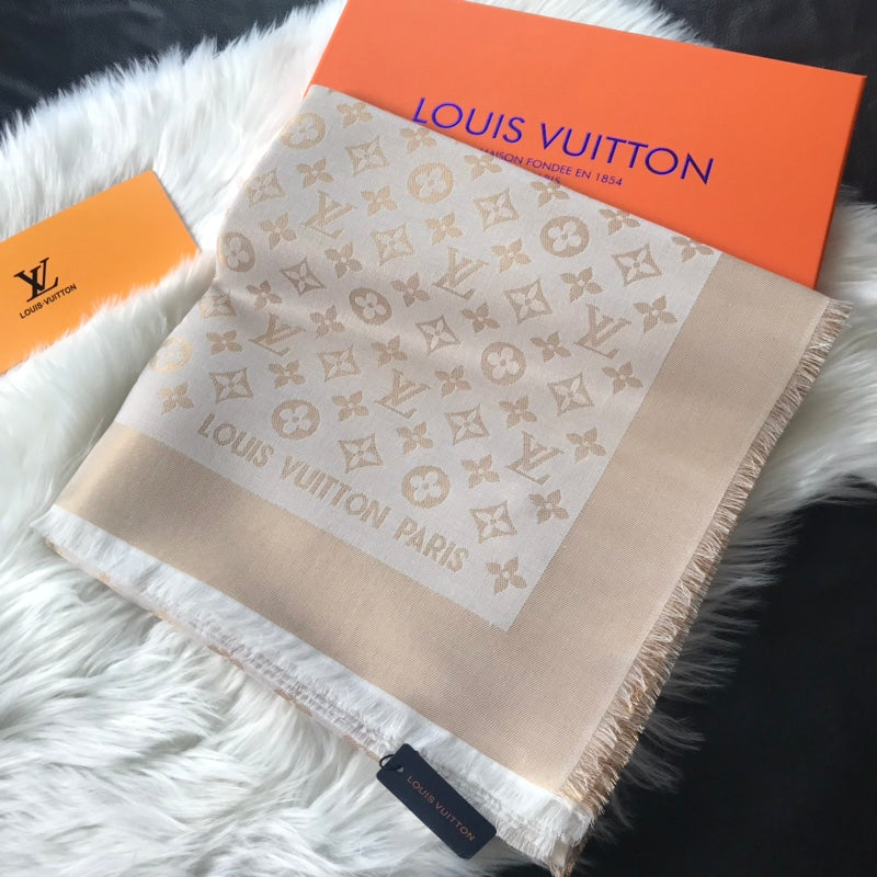 Monogram Shawl 140 x 140 cm