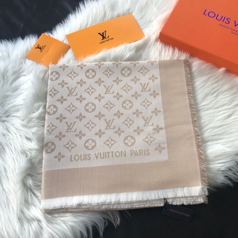 Monogram Shawl 140 x 140 cm