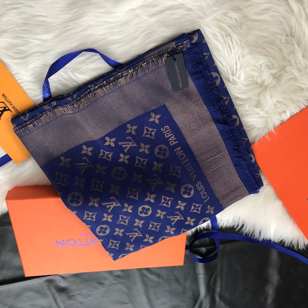 Monogram Shawl 140 x 140 cm