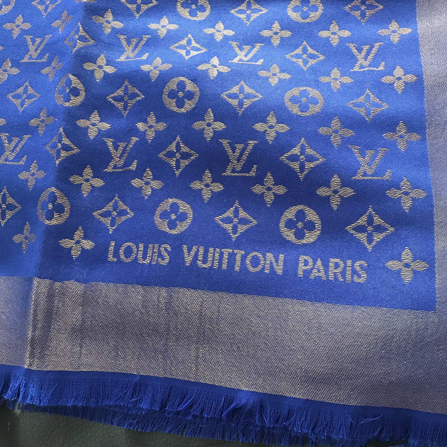 Monogram Shawl 140 x 140 cm