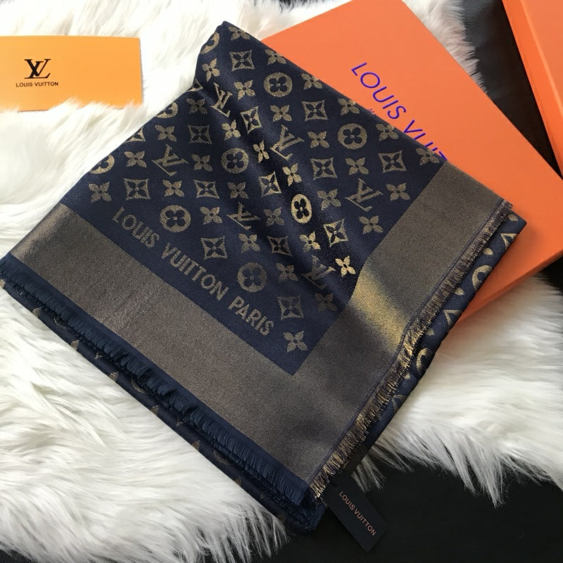 Monogram Shawl 140 x 140 cm