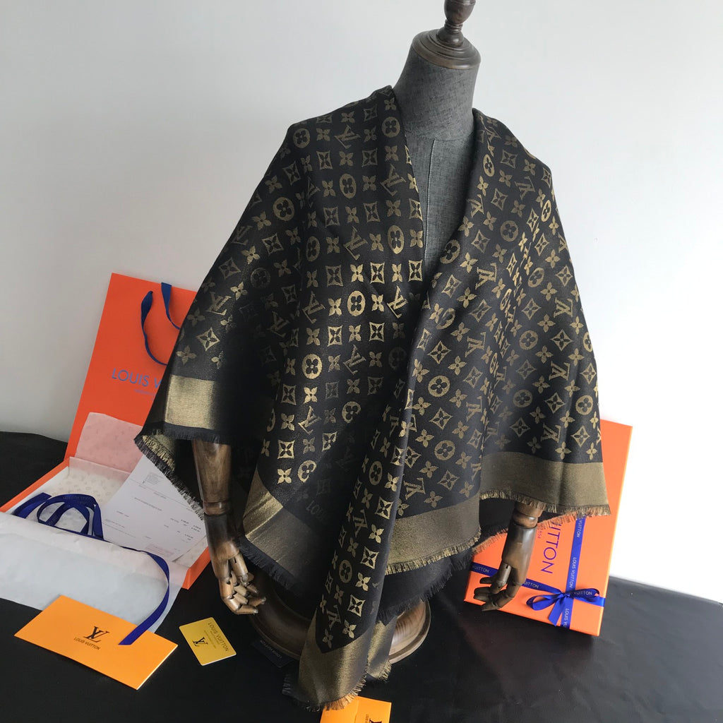 Monogram Shawl 140 x 140 cm