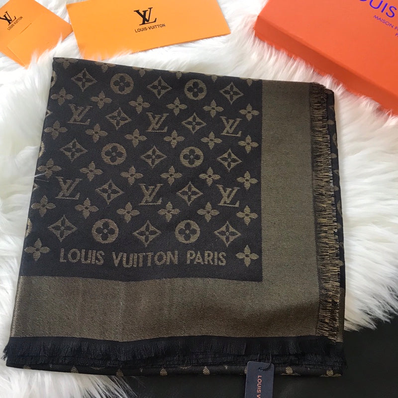 Monogram Shawl 140 x 140 cm