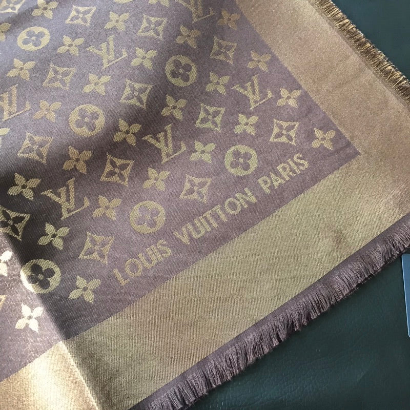 Monogram Shawl 140 x 140 cm