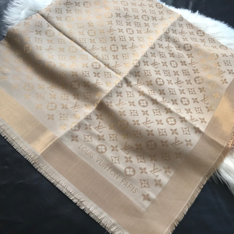 Monogram Shawl 140 x 140 cm