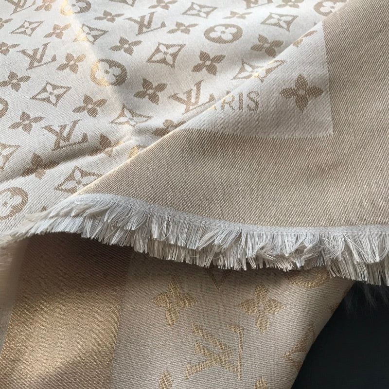 Monogram Shawl 140 x 140 cm