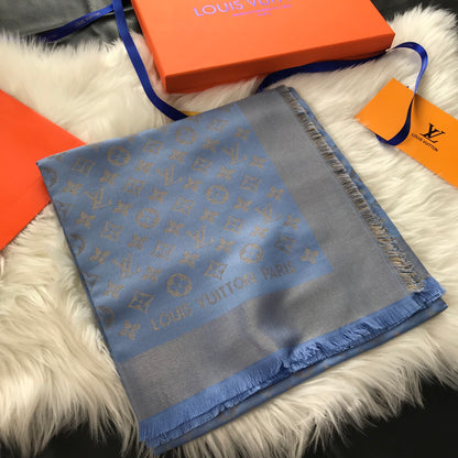 Monogram Shawl 140 x 140 cm