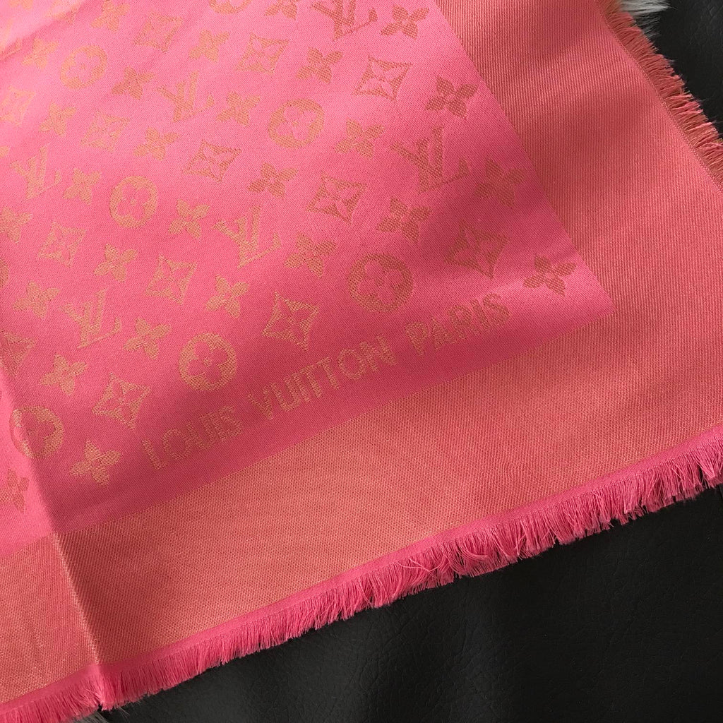 Monogram Shawl 140 x 140 cm