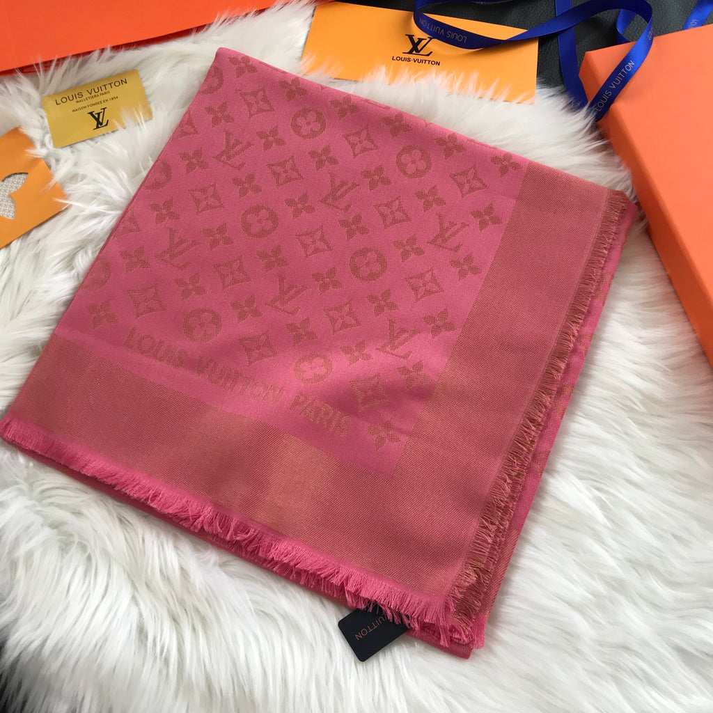 Monogram Shawl 140 x 140 cm