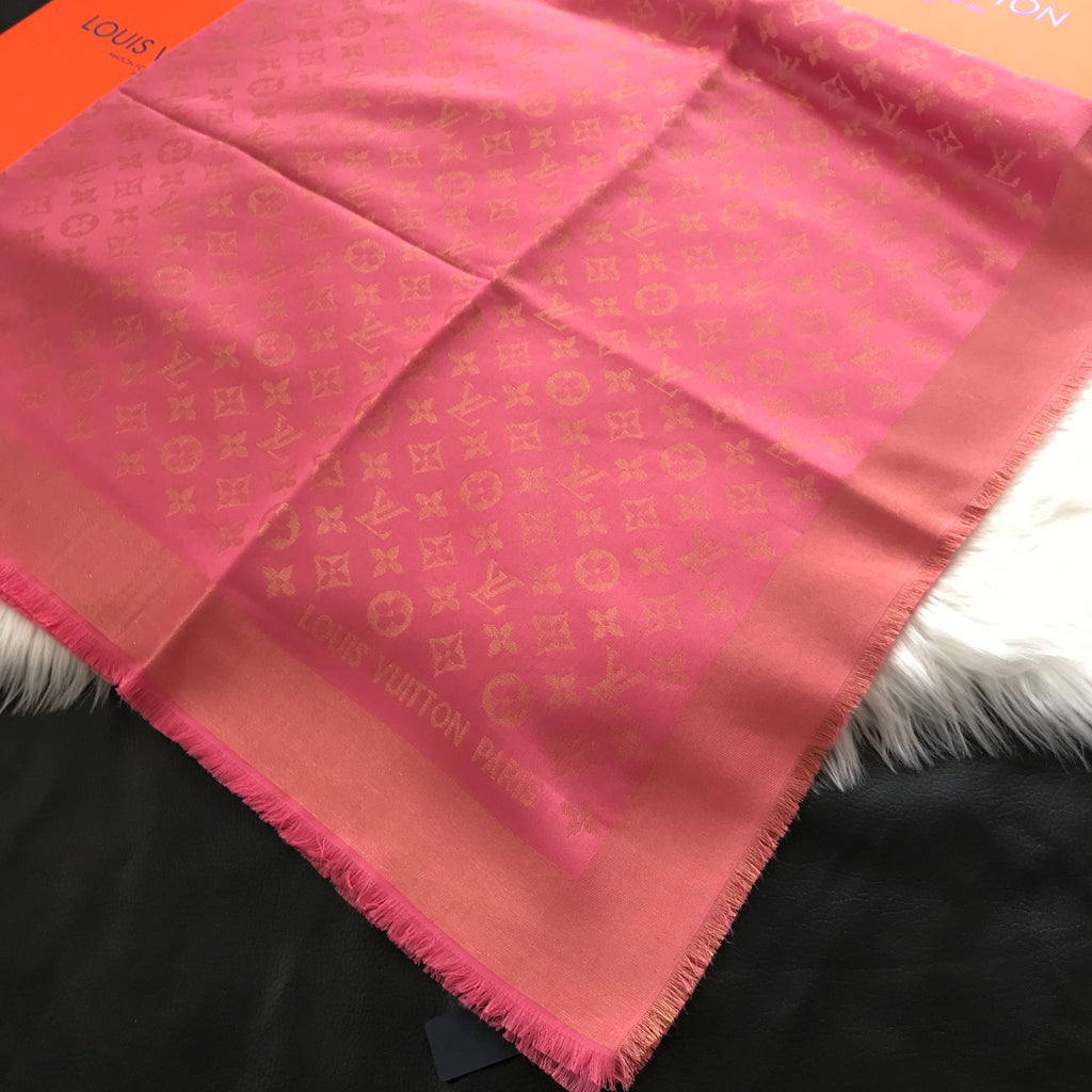 Monogram Shawl 140 x 140 cm