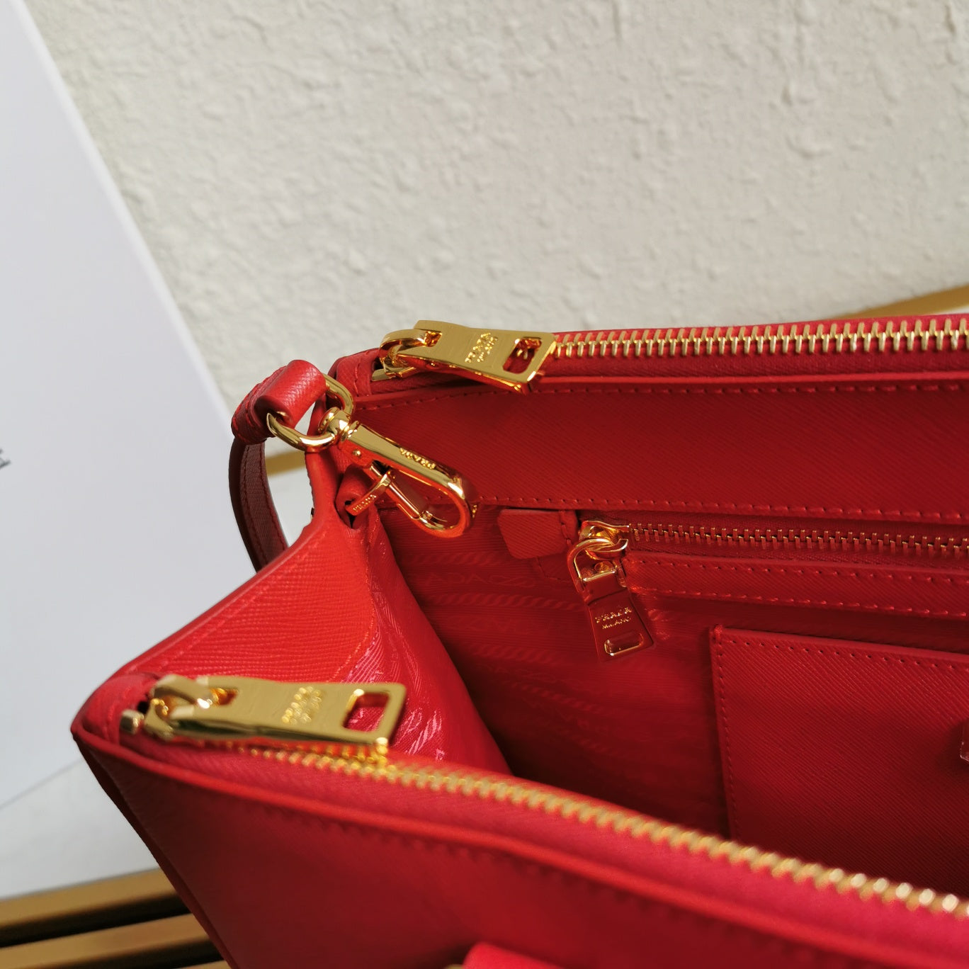 Galleria Saffiano Leather Tote Bag