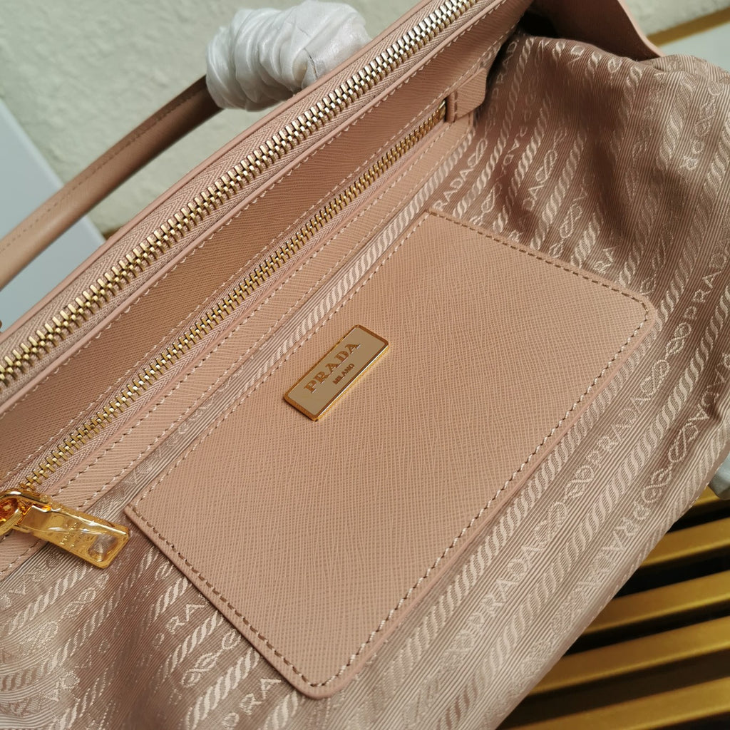 Galleria Saffiano Leather Tote Bag