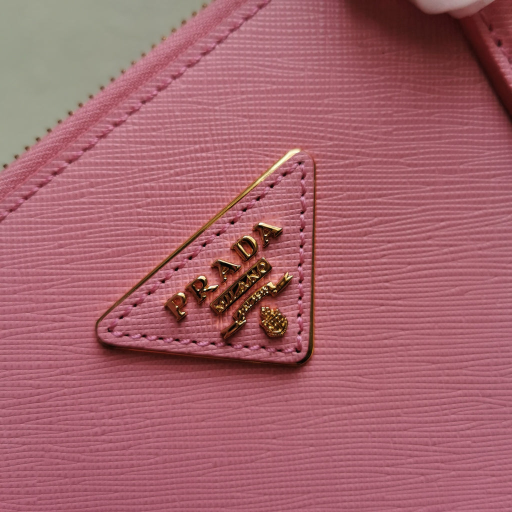 Galleria Saffiano Leather Tote Bag