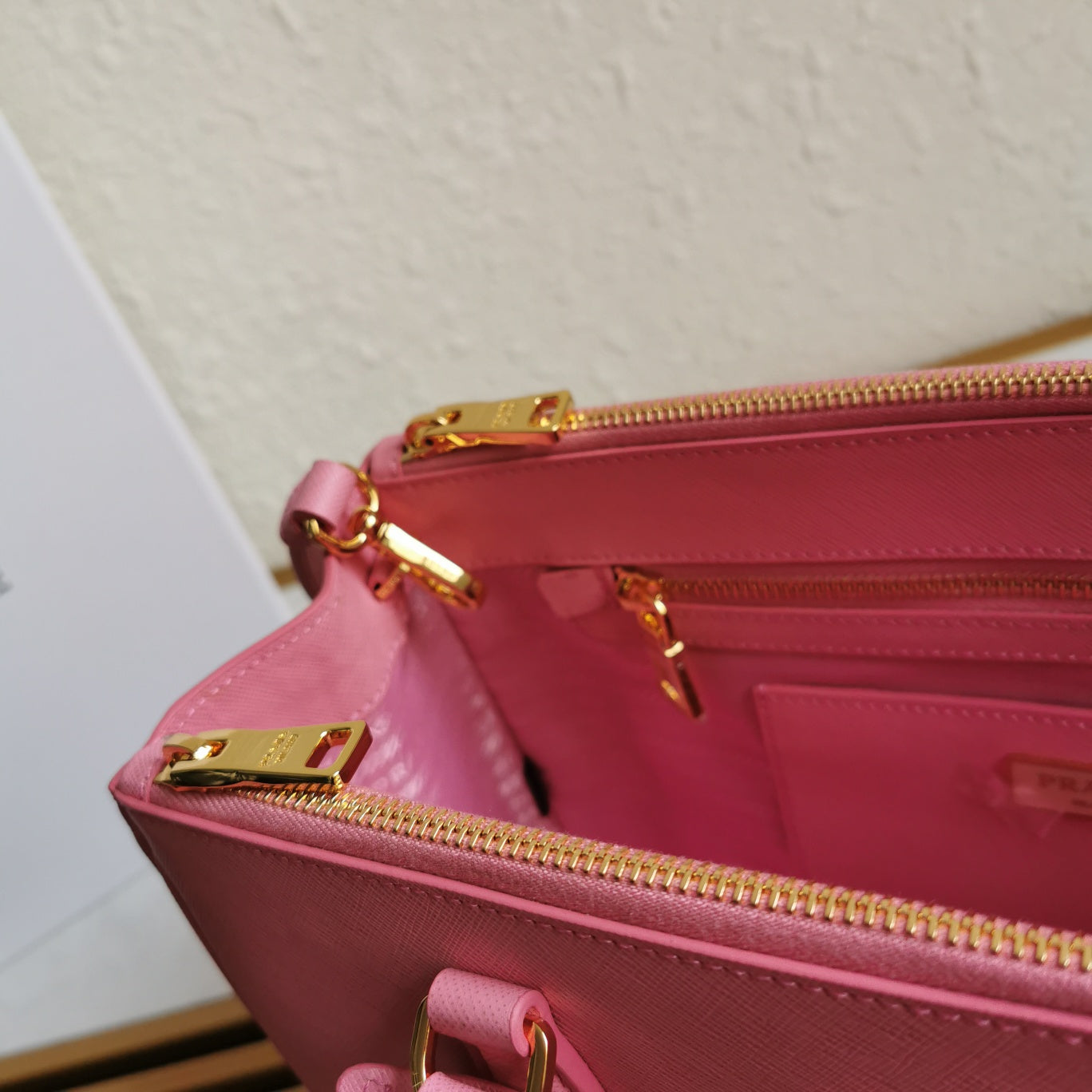 Galleria Saffiano Leather Tote Bag