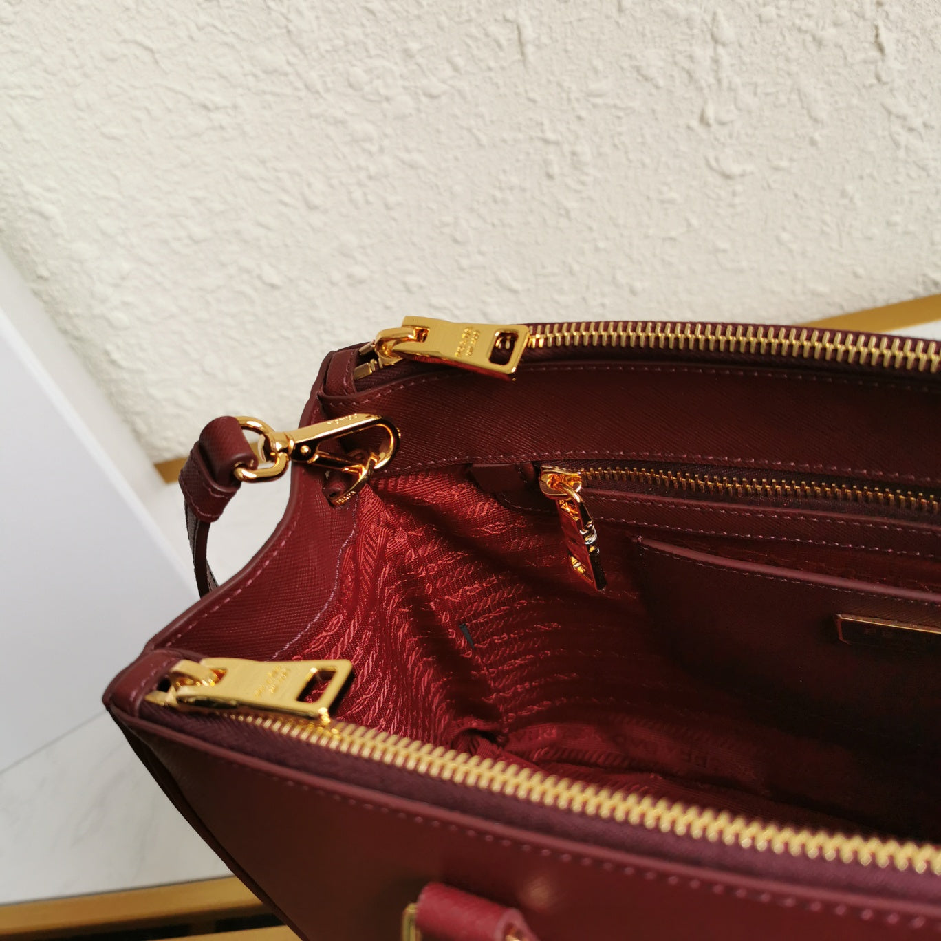 Galleria Saffiano Leather Tote Bag