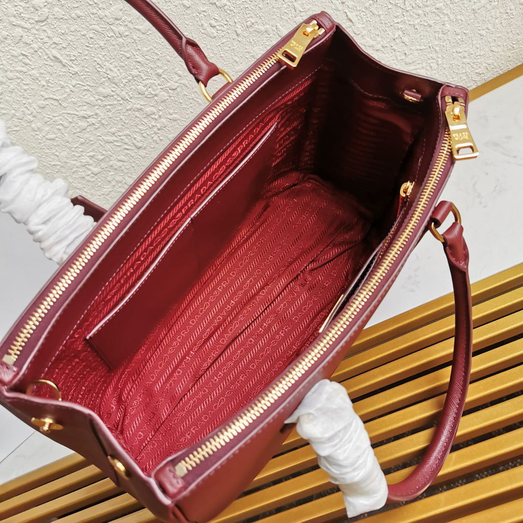Galleria Saffiano Leather Tote Bag
