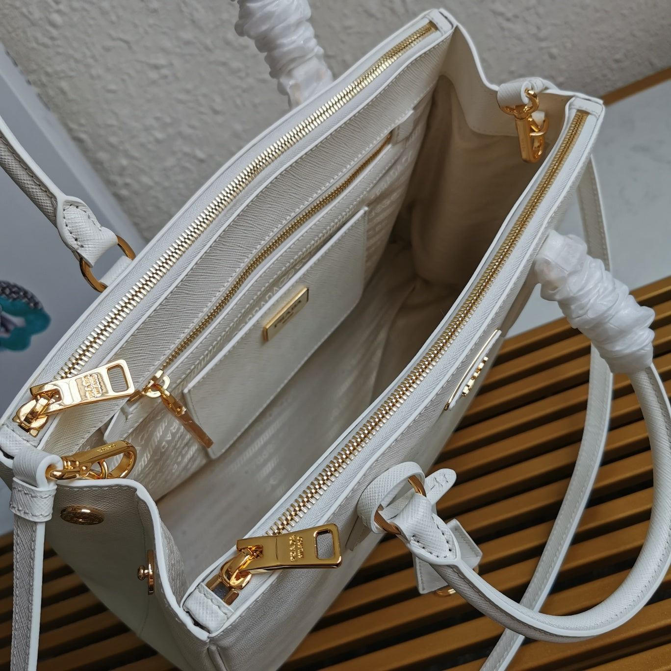 Galleria Saffiano Leather Tote Bag