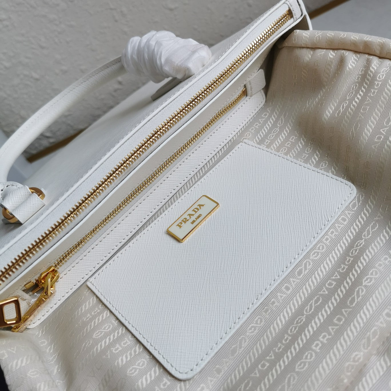 Galleria Saffiano Leather Tote Bag