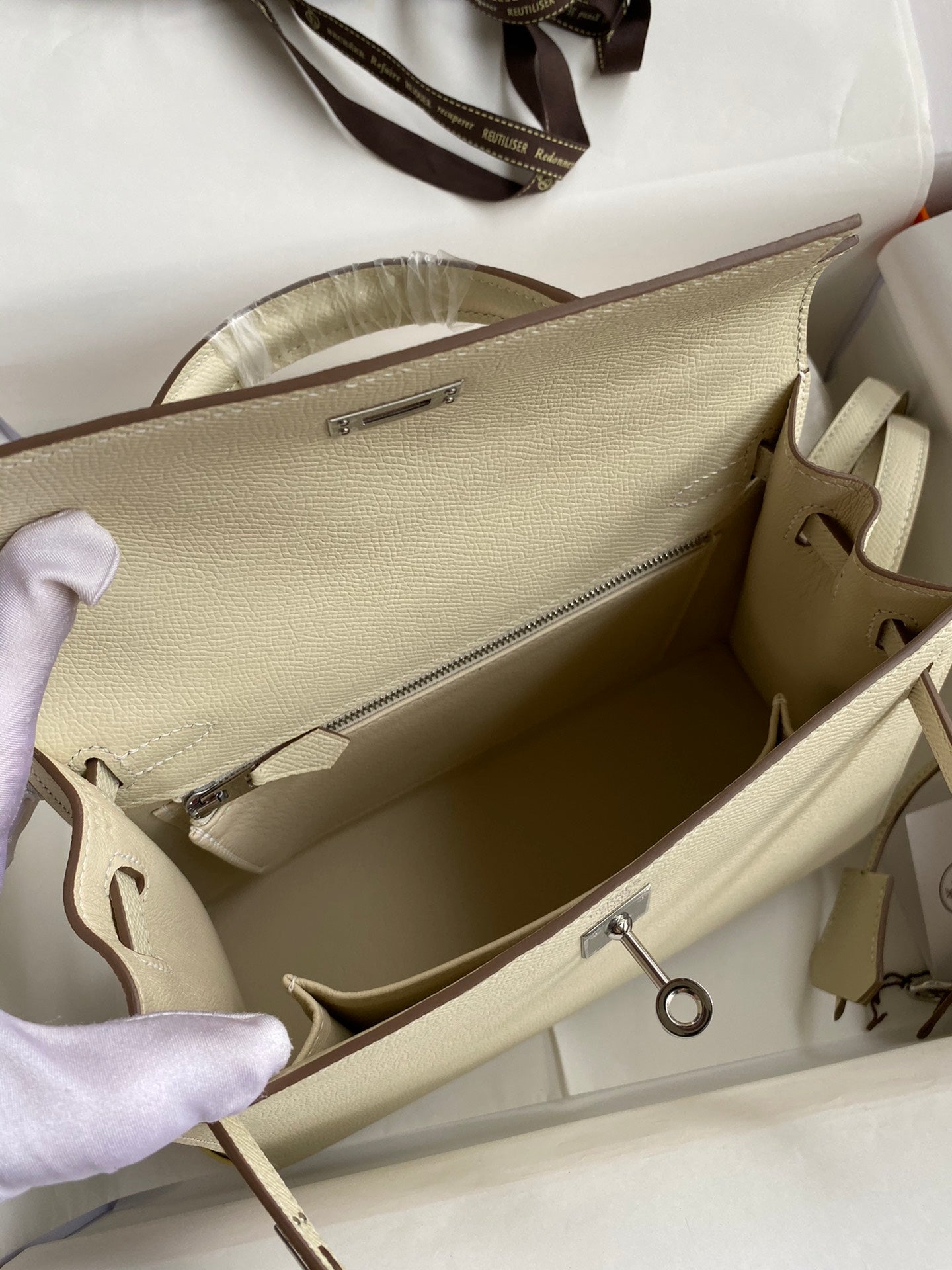 Kelly 25 Epsom Leather Bag