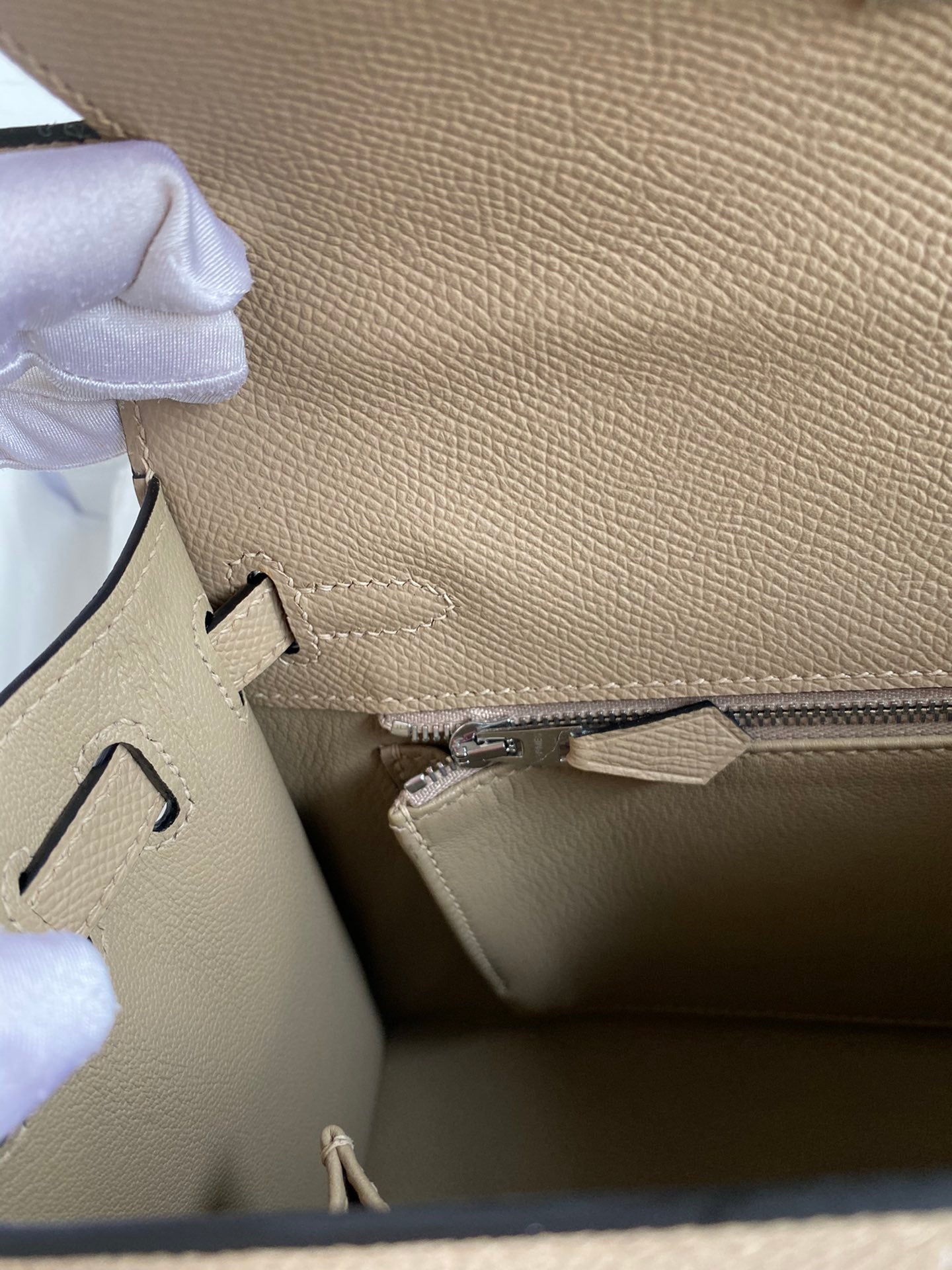 Kelly 25 Epsom Leather Bag