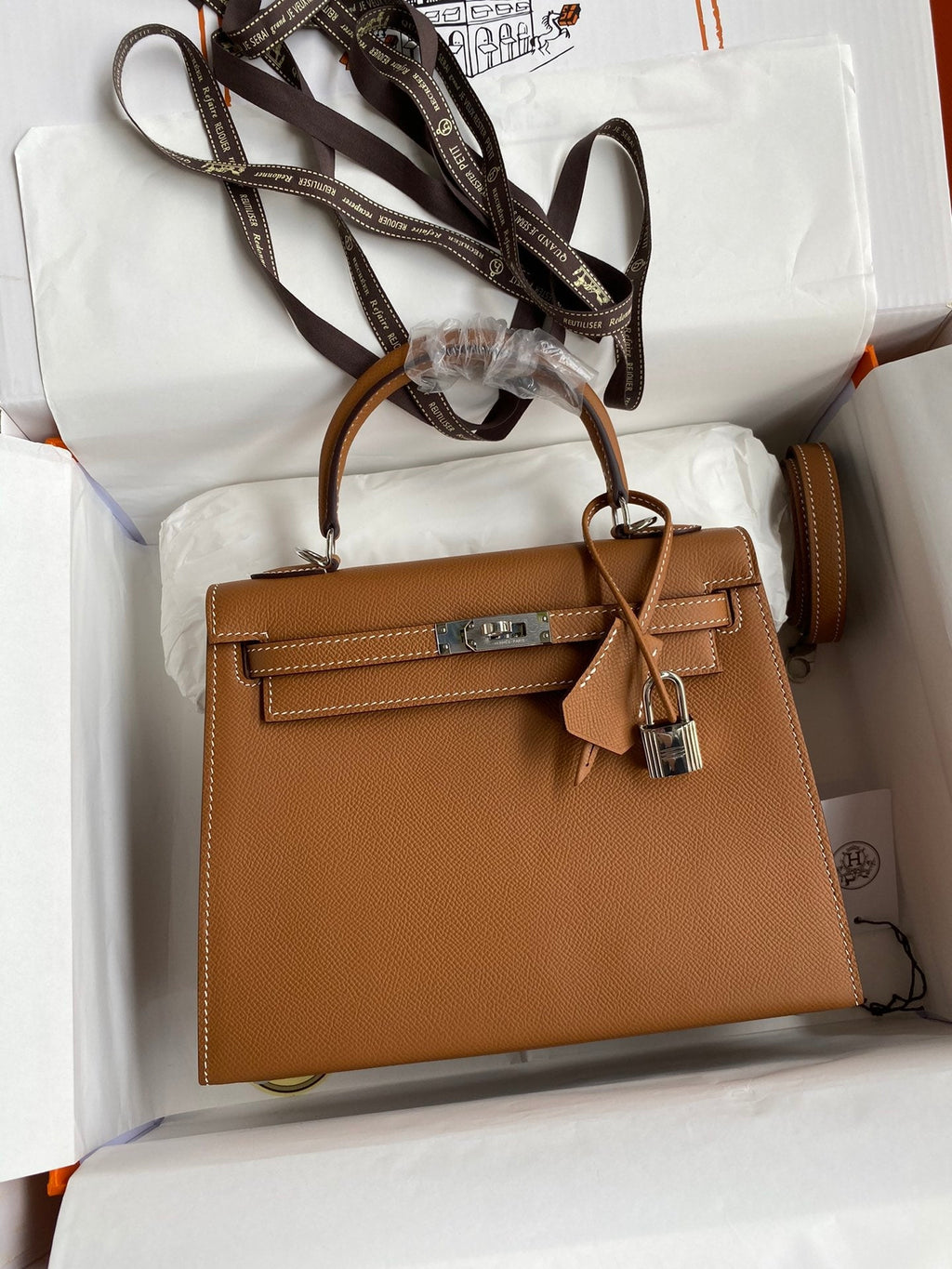Kelly 25 Epsom Leather Bag