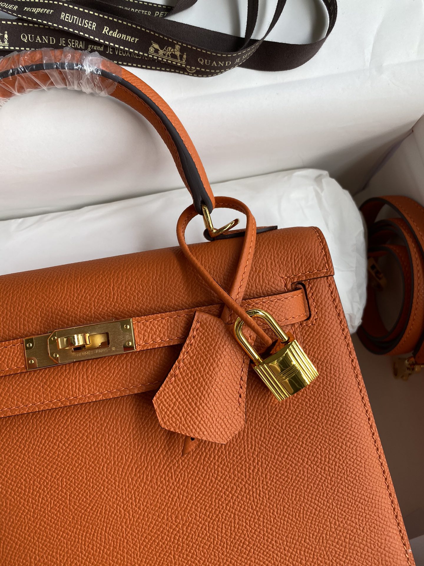 Kelly 25 Epsom Leather Bag