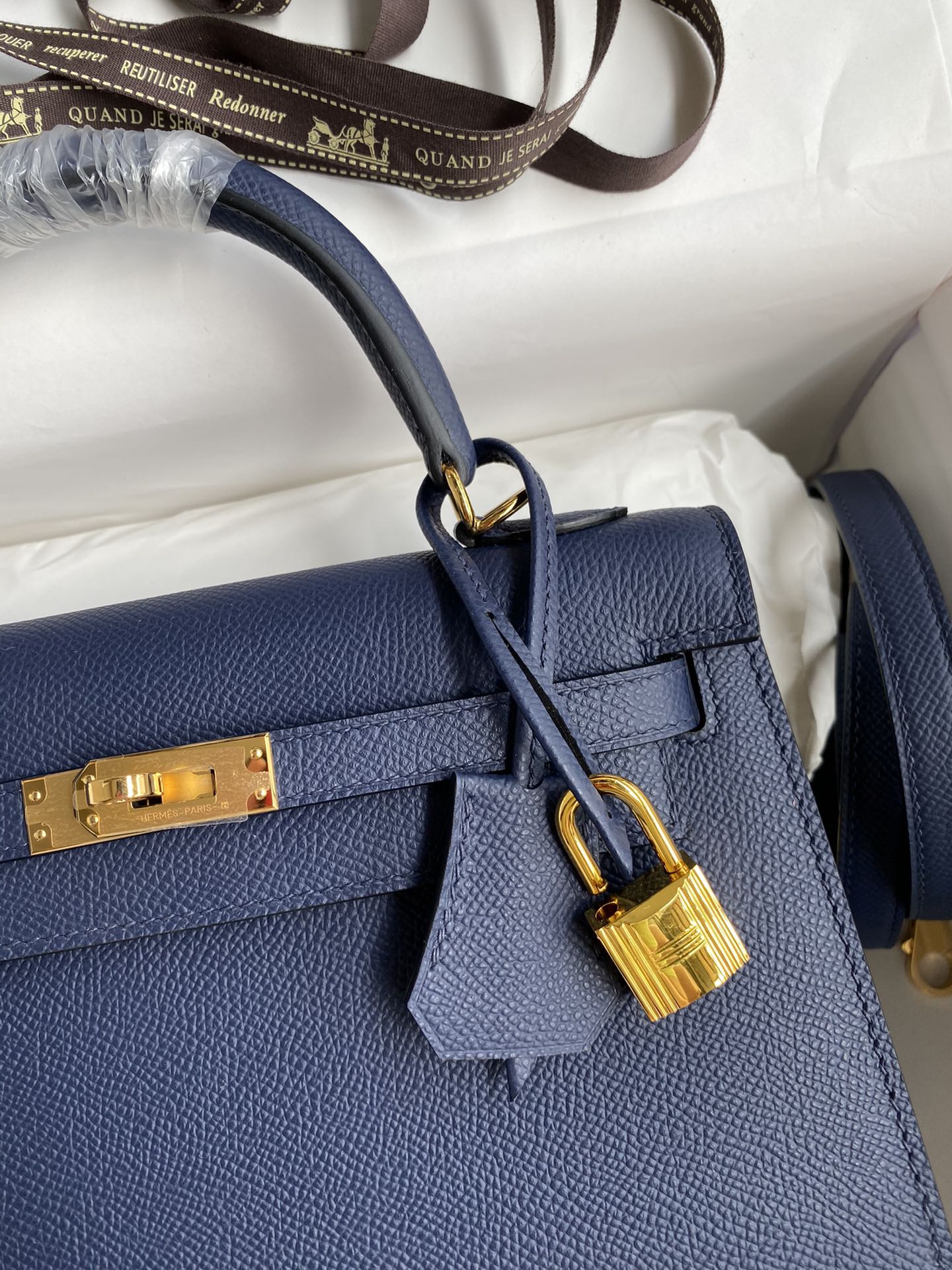 Kelly 25 Epsom Leather Bag