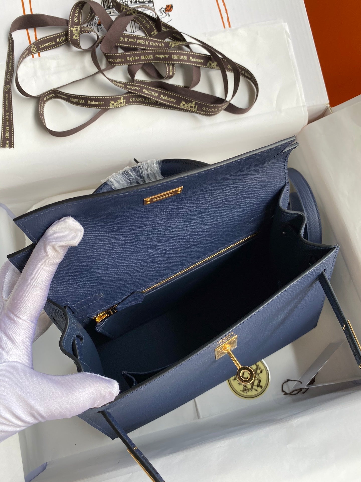 Kelly 25 Epsom Leather Bag