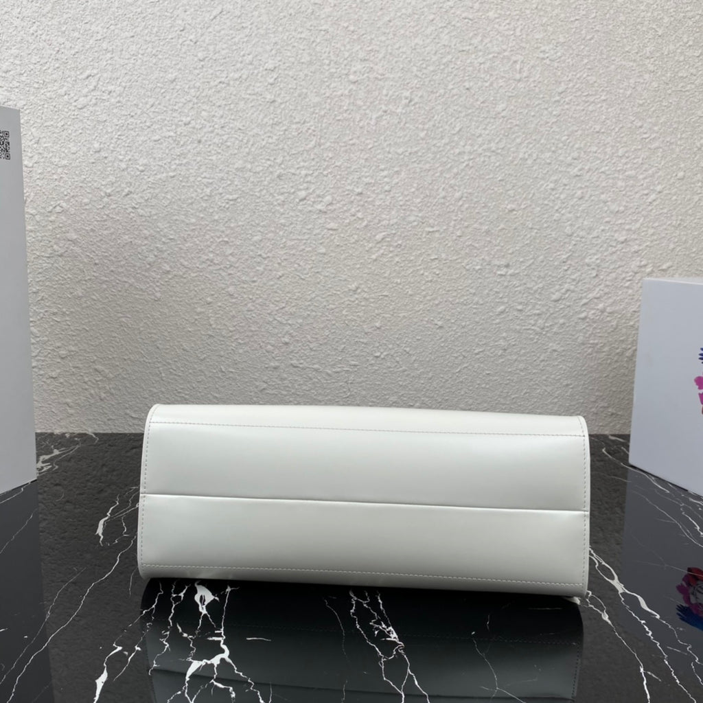 Supernova Triangle Top Handle Bag