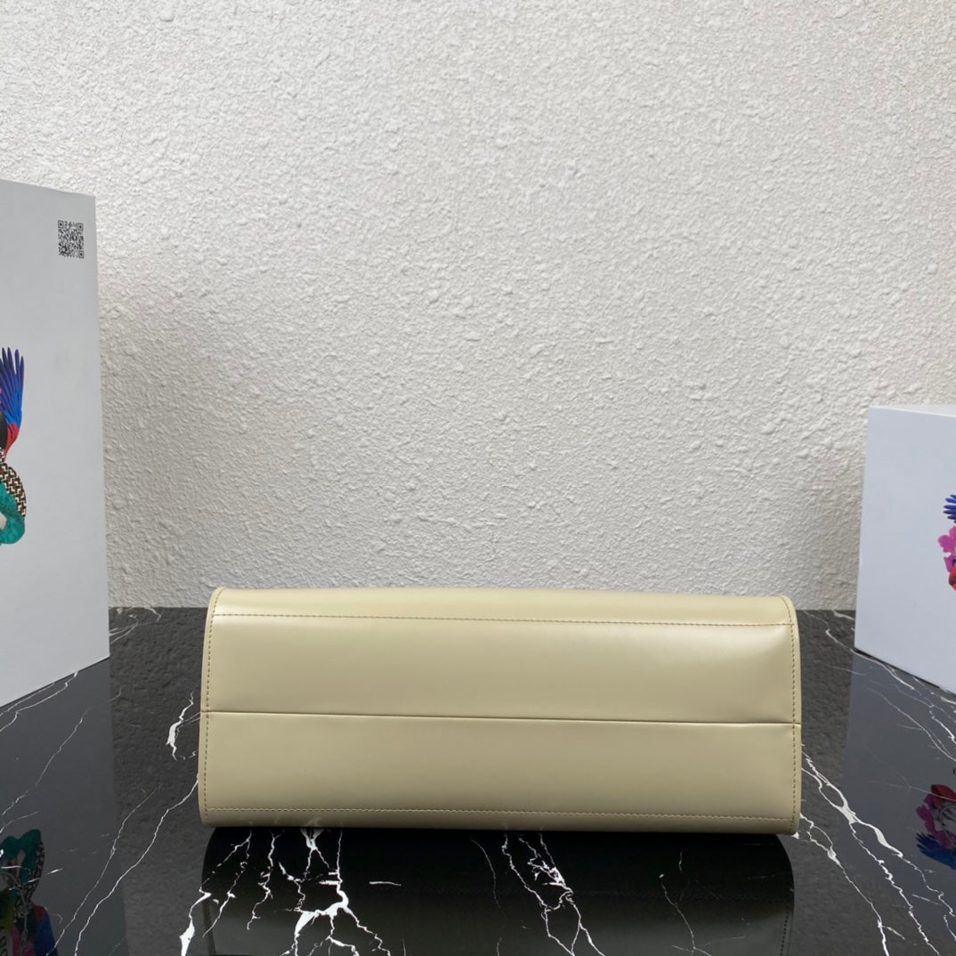 Supernova Triangle Top Handle Bag