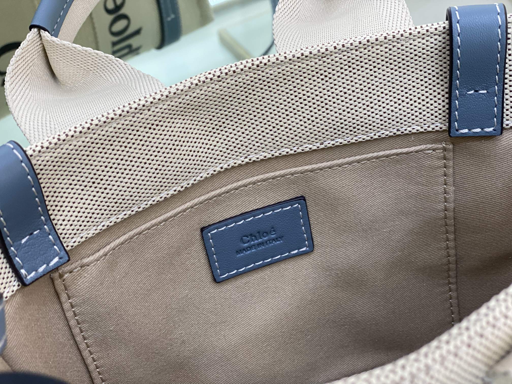 Woody Tote Bag with Strap