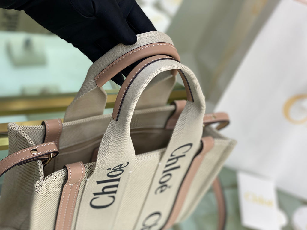 Woody Tote Bag with Strap