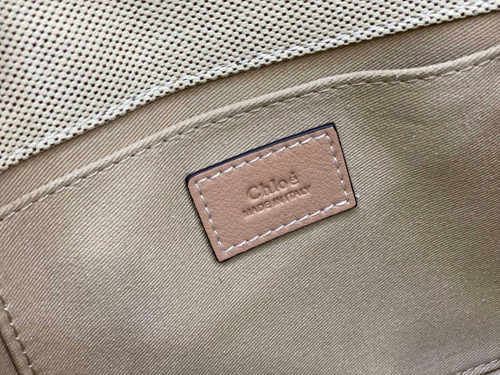 Woody Tote Bag with Strap