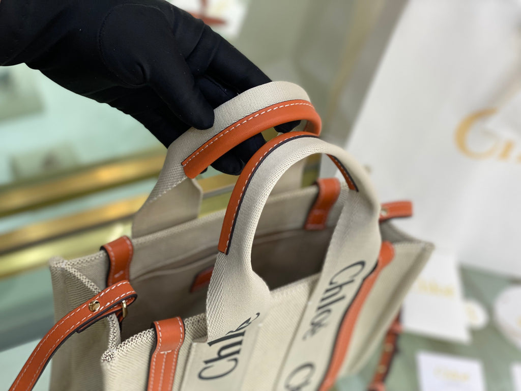 Woody Tote Bag with Strap