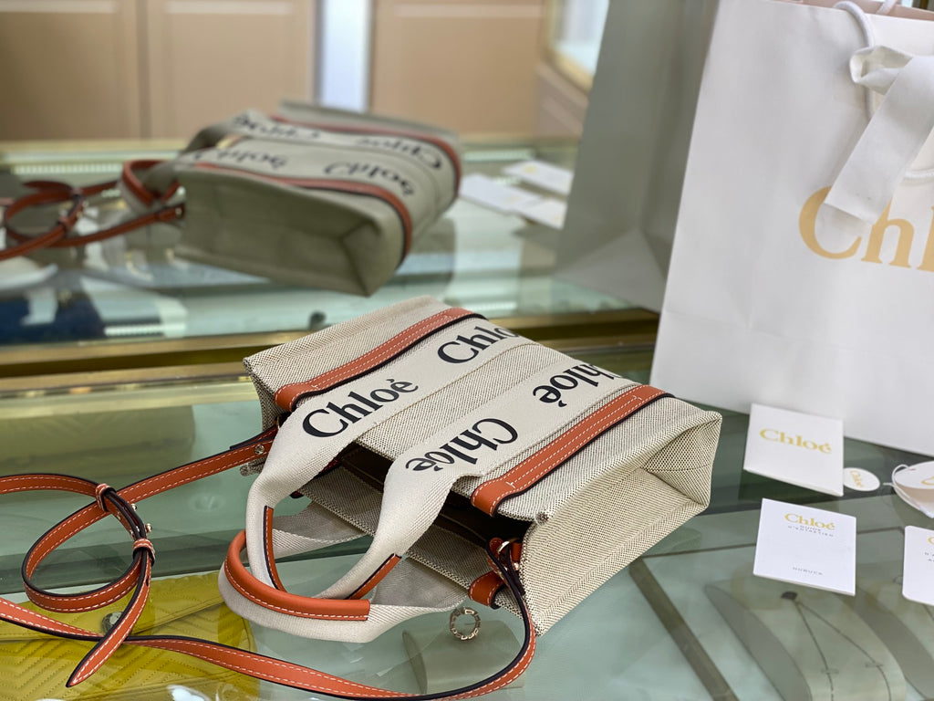 Woody Tote Bag with Strap