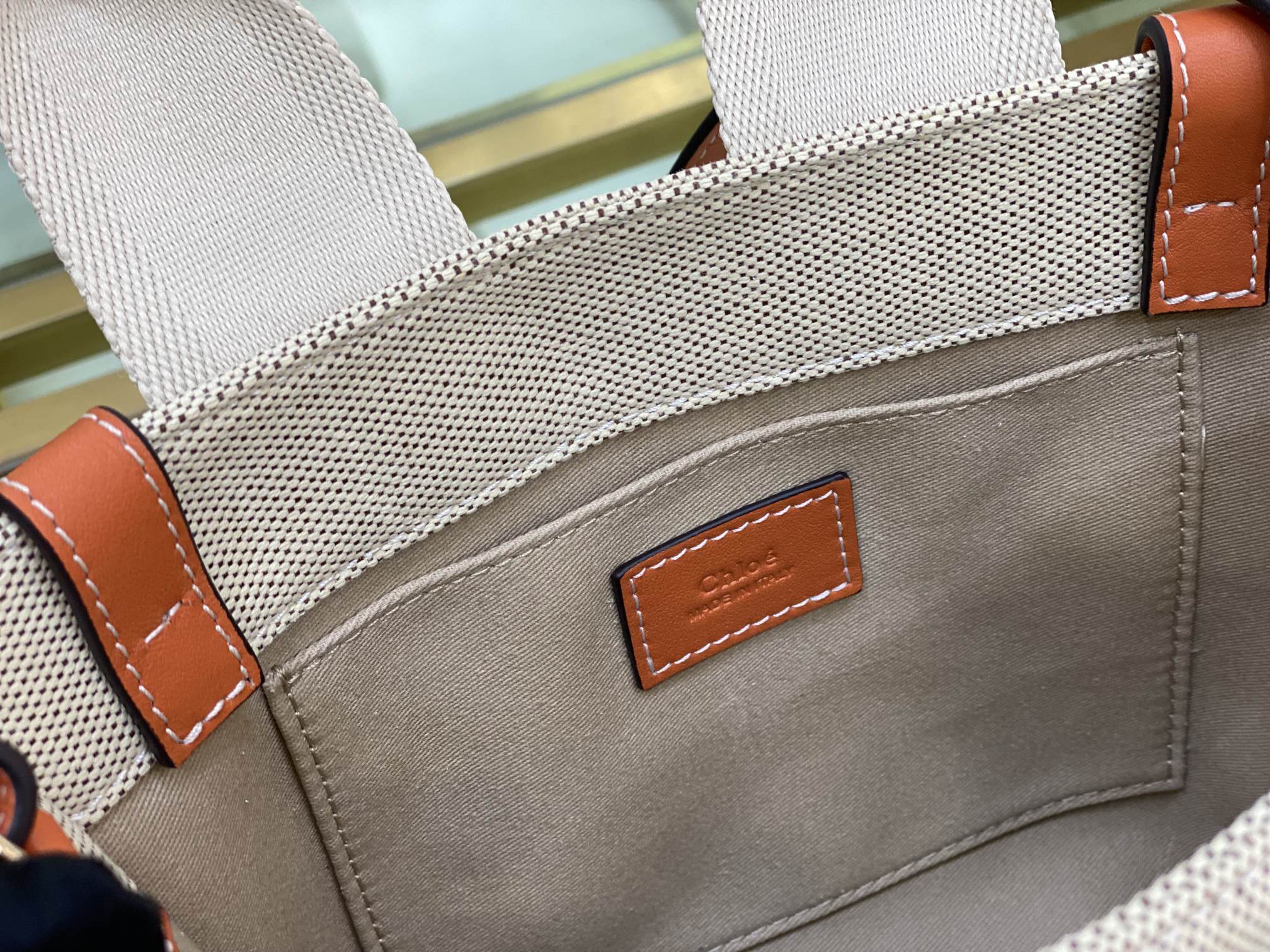 Woody Tote Bag with Strap