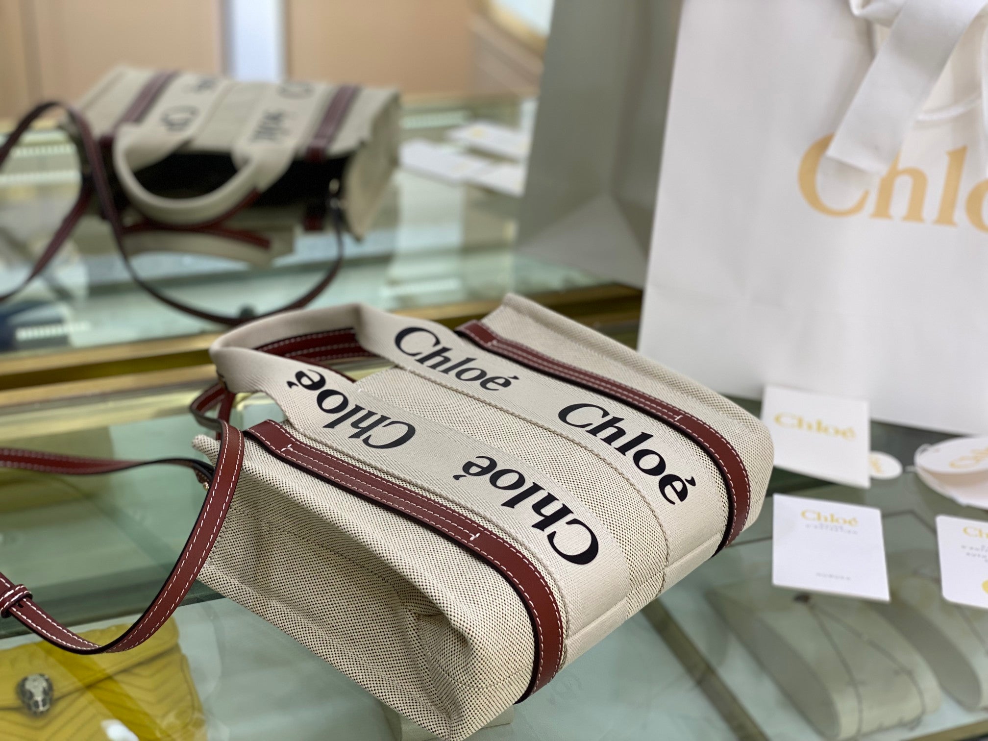 Woody Tote Bag with Strap