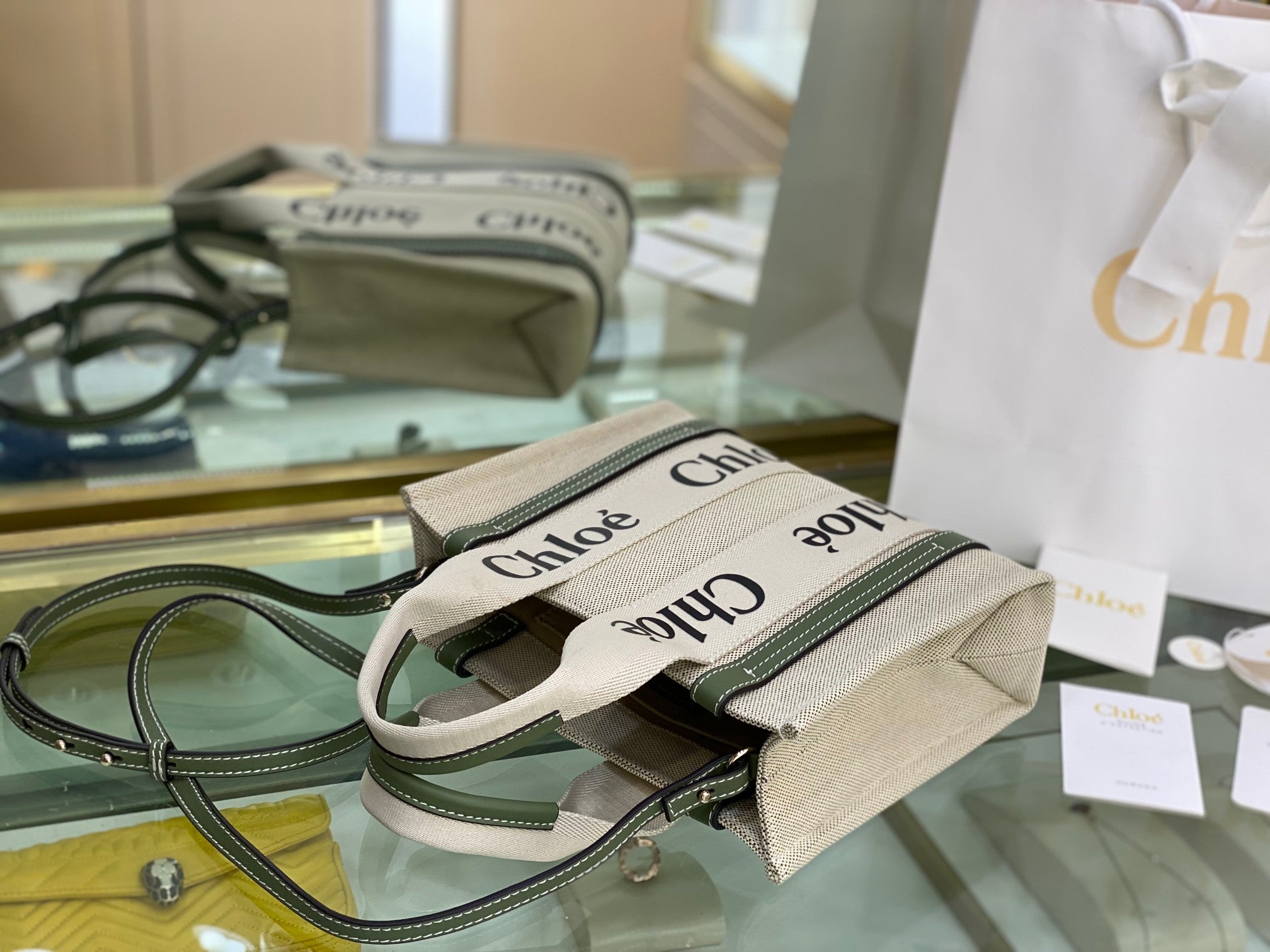 Woody Tote Bag with Strap