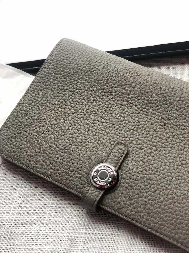 Dogon Long Wallet Togo Leather