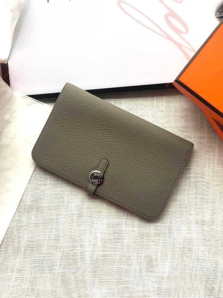 Dogon Long Wallet Togo Leather