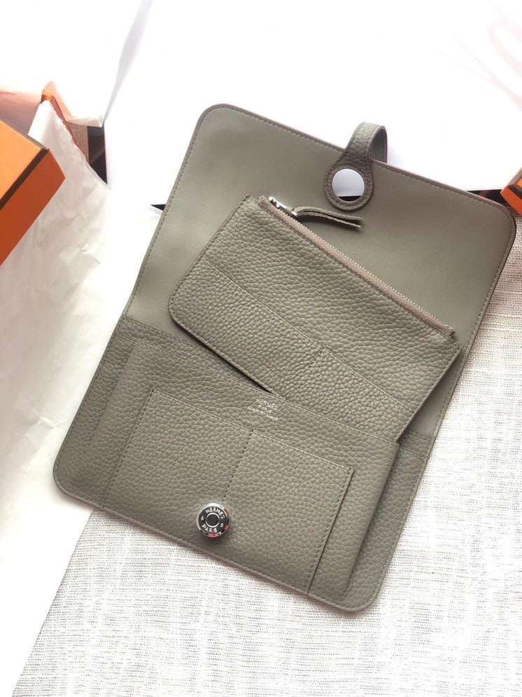 Dogon Long Wallet Togo Leather