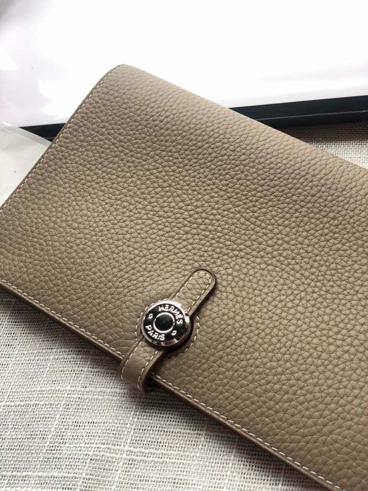 Dogon Long Wallet Togo Leather