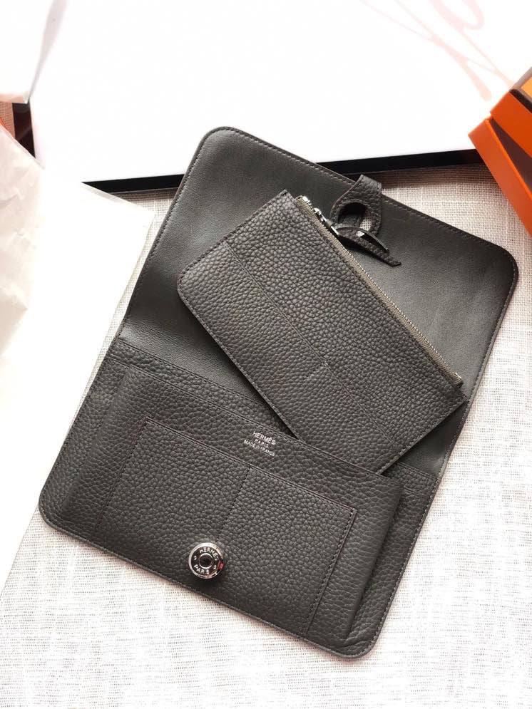 Dogon Long Wallet Togo Leather