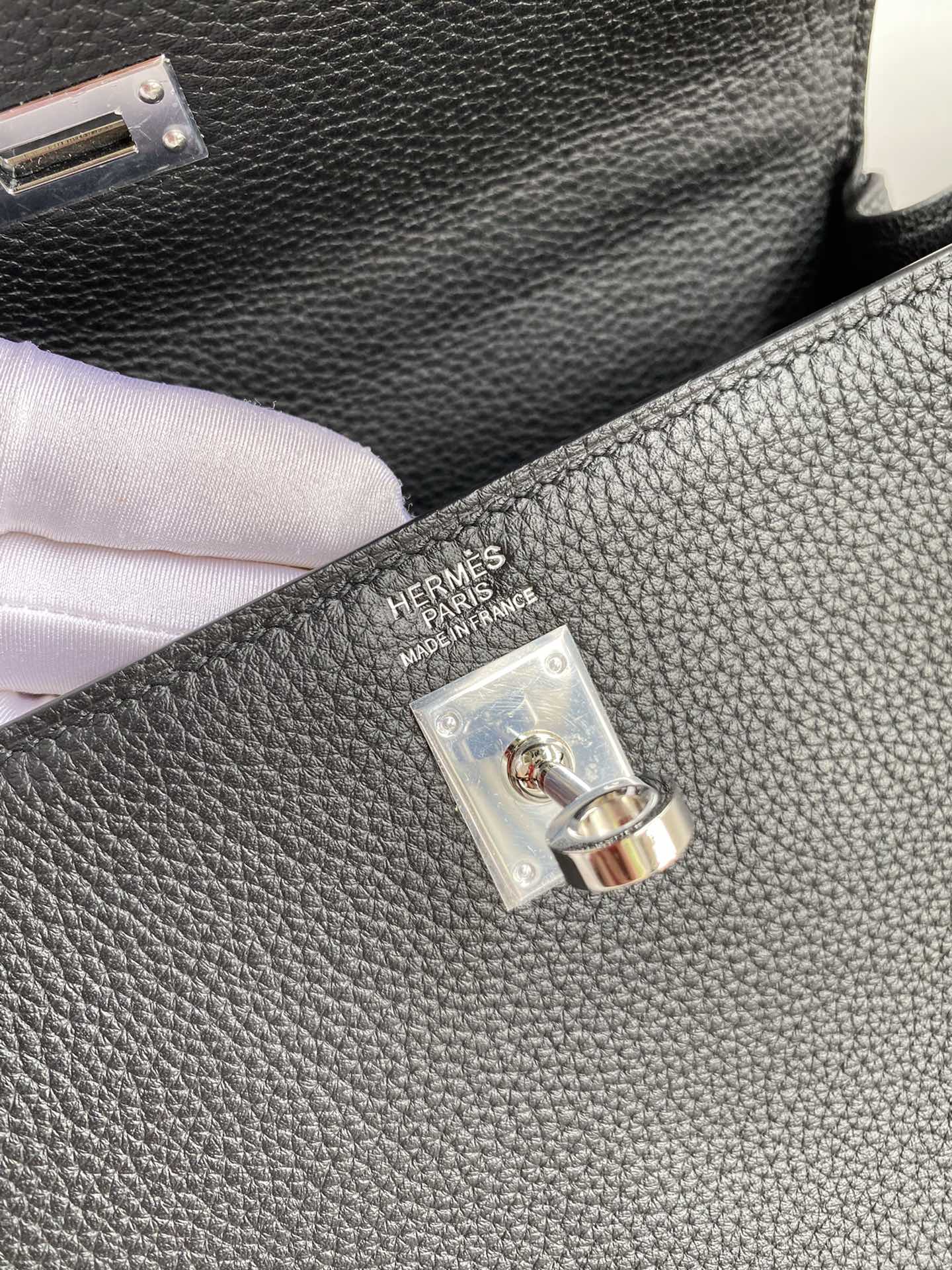 Kelly 25 Togo Leather Bag