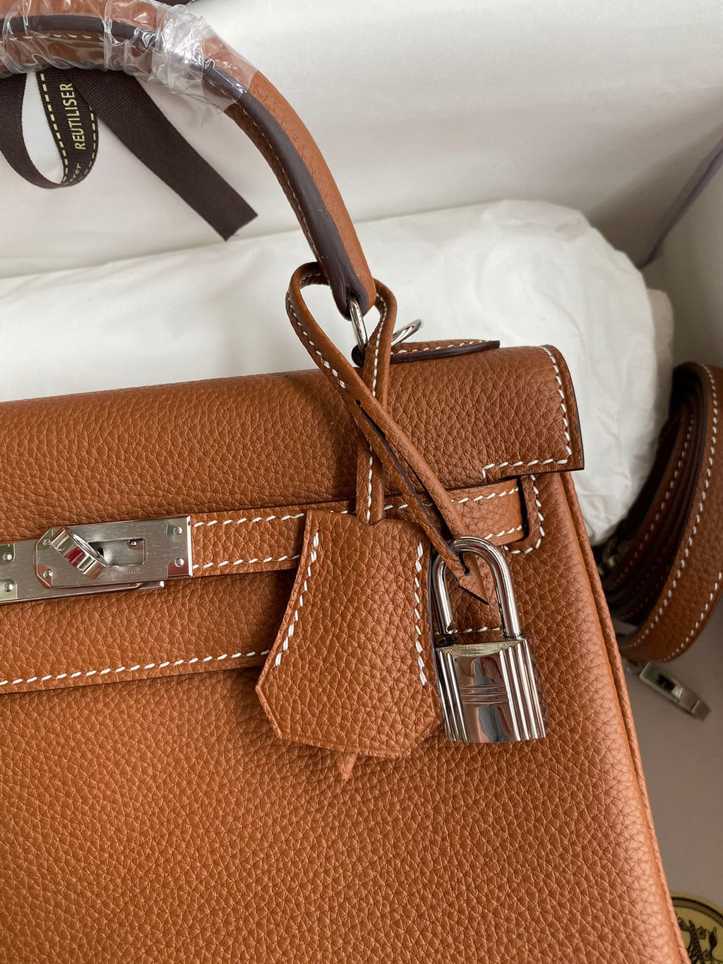Kelly 25 Togo Leather Bag