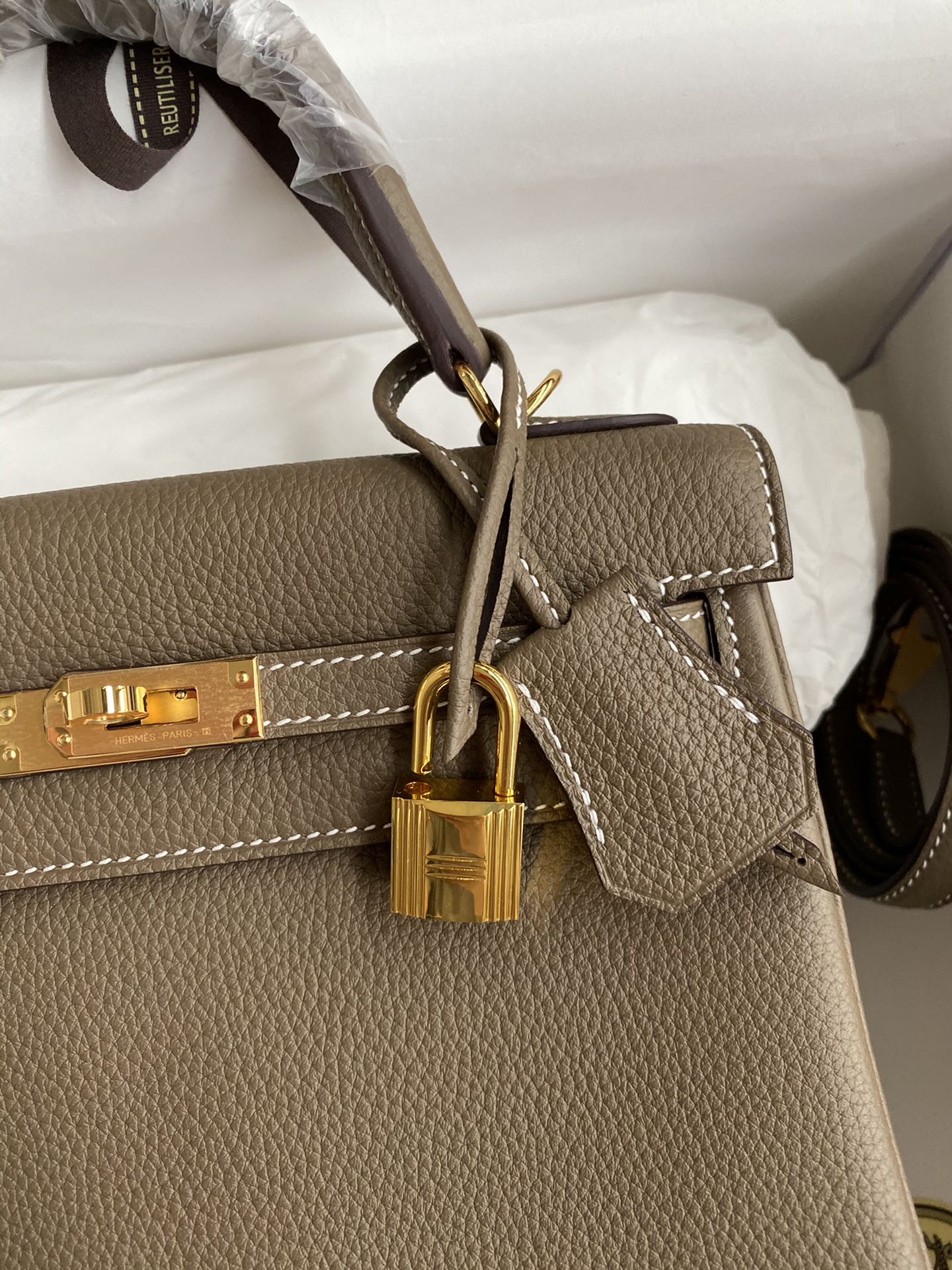 Kelly 25 Togo Leather Bag