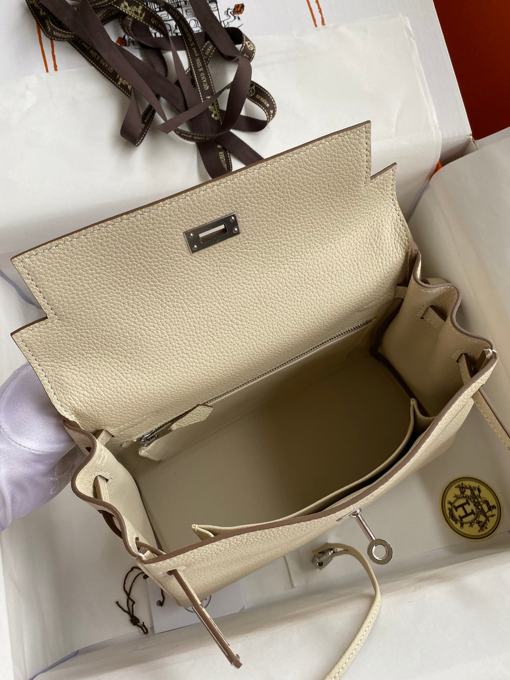 Kelly 25 Togo Leather Bag